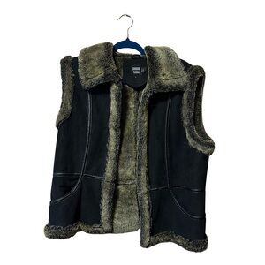 Vintage Y2K Sharon Young Black Faux Fur Trim Vest